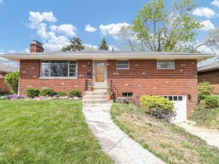 Foreclosed Home - 1076 MARLAND DR N, 43224