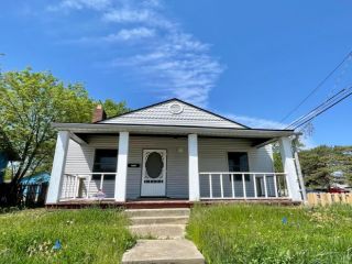 Foreclosed Home - 4981 CLEVELAND AVE, 43231
