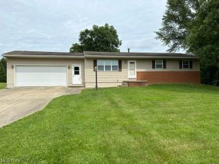 Foreclosed Home - 3950 NORTHBROOK DR, 43701