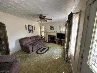 Foreclosed Home - 1930 MARION AVE, 43701