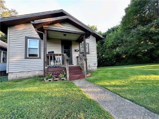 Foreclosed Home - 1609 CLEVELAND AVE, 43920