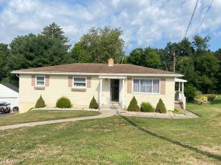 Foreclosed Home - List 101182192