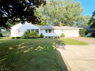 Foreclosed Home - 481 S LAKE ST, 44001