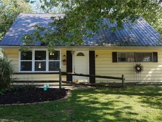 Foreclosed Home - 1418 ELEANOR DR, 44004