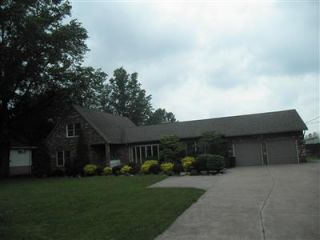 Foreclosed Home - 4802 CENTER RD, 44011