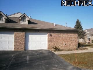 Foreclosed Home - 2821 SHAKESPEARE LN, 44011