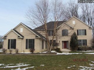Foreclosed Home - 383 CRESTWOOD DR, 44012