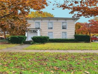 Foreclosed Home - 196 BEECH ST, 44017