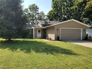 Foreclosed Home - 359 WALLACE DR, 44017