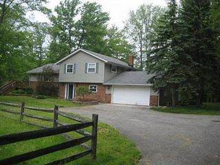 Foreclosed Home - 15220 ROCK CREEK RD, 44024
