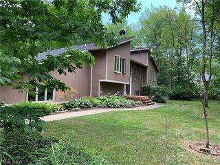 Foreclosed Home - 8659 HICKORY HOLLOW DR, 44024