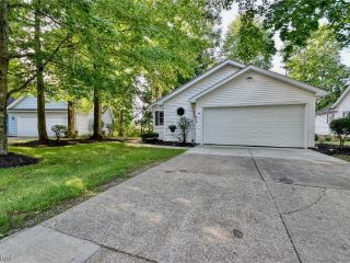 Foreclosed Home - 276 S OVAL DR, 44024