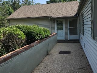 Foreclosed Home - 11824 E HILL DR, 44026