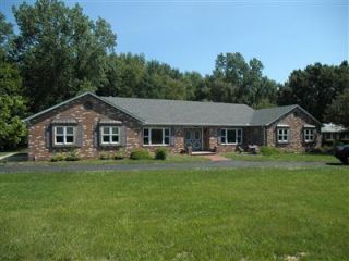 Foreclosed Home - List 100096257