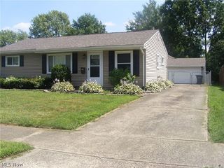 Foreclosed Home - 537 WILLOW PARK RD, 44035