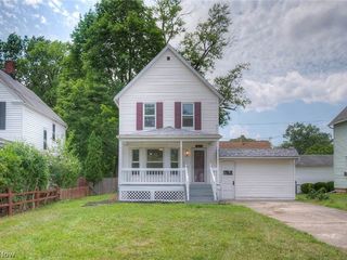 Foreclosed Home - 1073 E RIVER ST, 44035