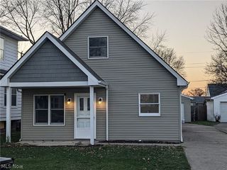 Foreclosed Home - 216 LONGFORD AVE, 44035