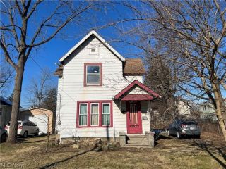 Foreclosed Home - 117 COURTLAND ST, 44035