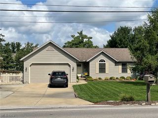 Foreclosed Home - 39212 CHESTNUT RIDGE RD, 44035