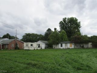 Foreclosed Home - 2570 WALTER MAIN RD, 44041