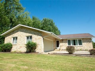 Foreclosed Home - 1372 HARPERSFIELD RD, 44041