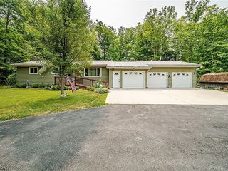 Foreclosed Home - 3668 S RIDGE RD, 44048