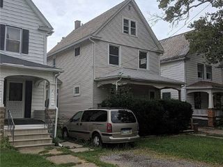 Foreclosed Home - 1118 W 8TH ST, 44052