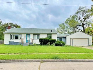 Foreclosed Home - 1933 W 20TH ST, 44052