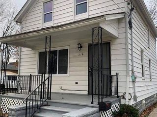 Foreclosed Home - 216 E 29TH ST, 44055
