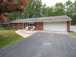 Foreclosed Home - 1572 BRADFORD DR, 44056