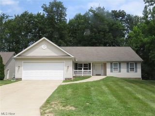 Foreclosed Home - 7619 ANGELA LN, 44057