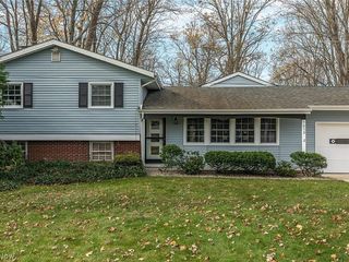 Foreclosed Home - 7512 PARKER DR, 44060