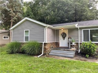 Foreclosed Home - 7876 BRENTWOOD RD, 44060