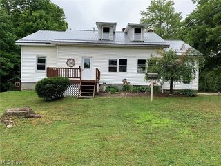 Foreclosed Home - 15945 ADAMS RD, 44062