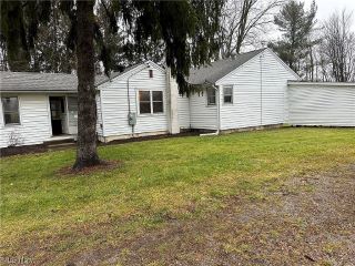 Foreclosed Home - 16055 OLD STATE RD, 44062