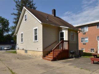 Foreclosed Home - 43 HEIGHTS AVE, 44067