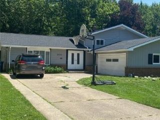 Foreclosed Home - 5785 FOREST RIDGE DR, 44070