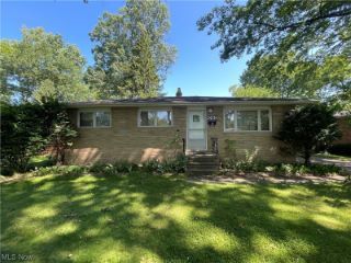 Foreclosed Home - 24214 VINCENT DR, 44070