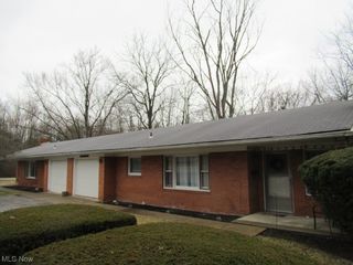 Foreclosed Home - 670 E COLLEGE ST, 44074