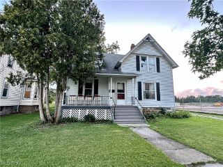 Foreclosed Home - 112 WOODLAND ST, 44074