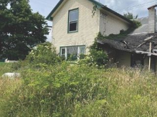 Foreclosed Home - 2031 WINDSOR RD, 44076