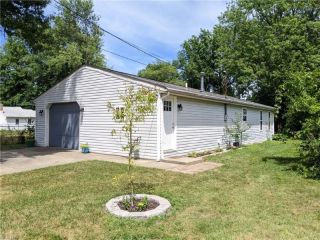 Foreclosed Home - 862 MAPLEWOOD AVE, 44077