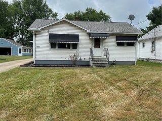 Foreclosed Home - 1021 N STATE ST, 44077
