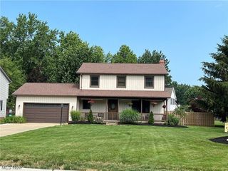 Foreclosed Home - 1097 HEATHERSTONE DR, 44077