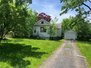 Foreclosed Home - 941 N STATE ST, 44077