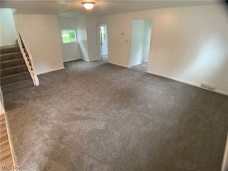 Foreclosed Home - 907 MAPLEWOOD AVE, 44077