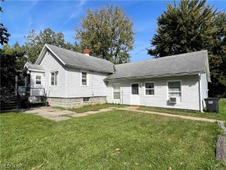 Foreclosed Home - 1593 MADISON AVE, 44077