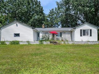 Foreclosed Home - 1086 MENTOR AVE, 44077