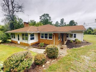 Foreclosed Home - 4873 S RIDGE RD, 44081