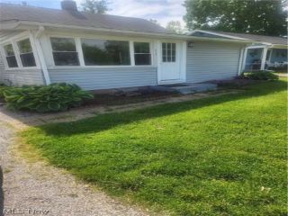 Foreclosed Home - 279 ESSEX RD, 44089